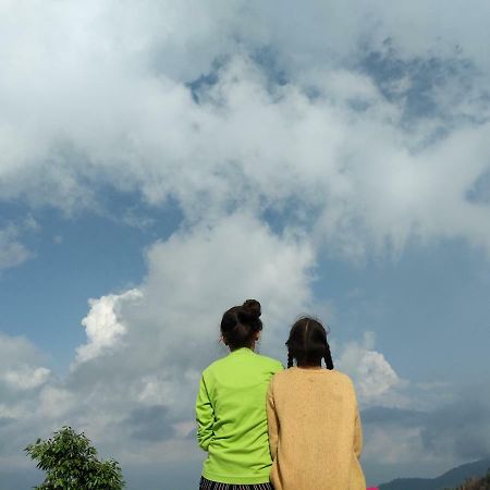 Namastay Himalayas, Kanatal Luaran gambar
