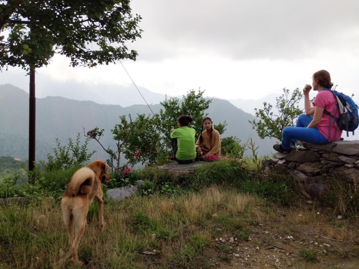 Namastay Himalayas, Kanatal Luaran gambar