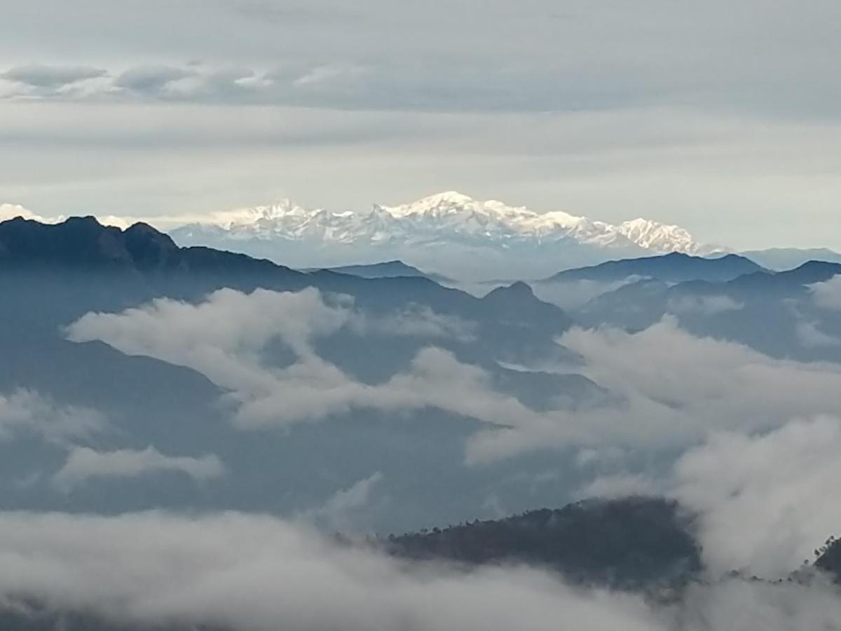 Namastay Himalayas, Kanatal Luaran gambar