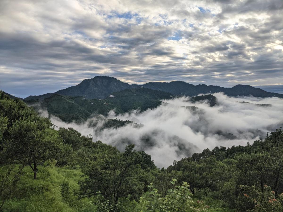 Namastay Himalayas, Kanatal Luaran gambar