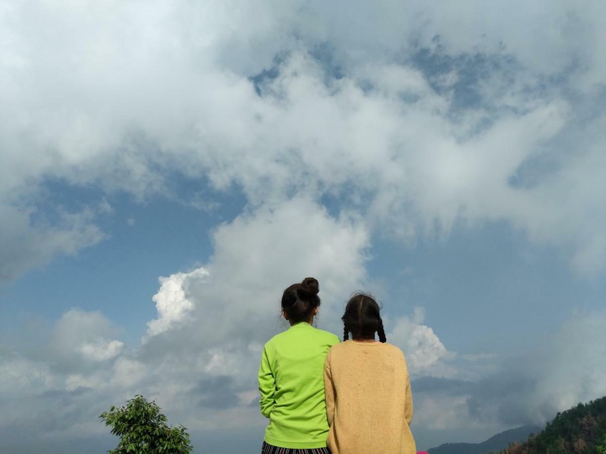 Namastay Himalayas, Kanatal Luaran gambar